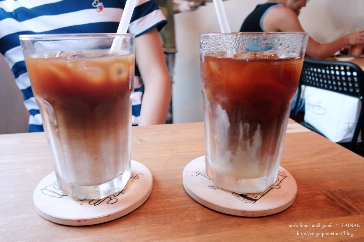 【台南北區│早午餐】am's foods and goods│法式越南咖啡小館是間老屋，鹹派、法國麵包和多種南洋風味料理│限量手作甜點好吸引人、價位平易近人