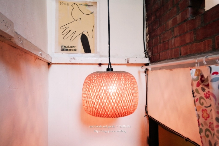 【台南北區│早午餐】am's foods and goods│法式越南咖啡小館是間老屋，鹹派、法國麵包和多種南洋風味料理│限量手作甜點好吸引人、價位平易近人