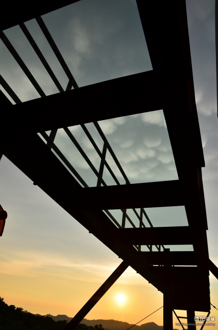 翼騎士咖啡驆站-天空步道觀景台-近東山咖啡公路的無敵景緻