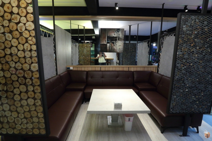 [新北]板橋消夜哪裡去,來去庭園串燒吃燒烤吧,還有繽紛彩虹調酒可以喝  by蛋拔