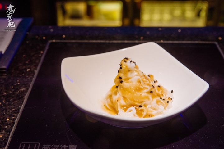 Shabu Lounge 浪奇時尚鍋物‧捷運忠孝復興站｜時尚精品涮涮鍋‧龍蝦雙人套餐兩千有找！