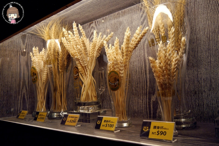 台中x美食｜好友聚餐「夏夜狂歡』in金色三麥市政店(草裙舞比賽、桌邊魔術秀/附影片)