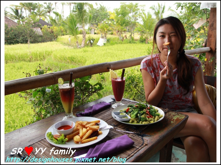 [峇里島必吃][餐廳推薦]美食-巴里島烏布區 Bali-Ubud_Sari Organik 景觀無敵的稻田有機餐廳