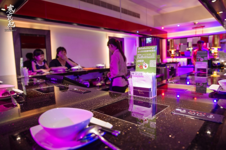 Shabu Lounge 浪奇時尚鍋物‧捷運忠孝復興站｜時尚精品涮涮鍋‧龍蝦雙人套餐兩千有找！