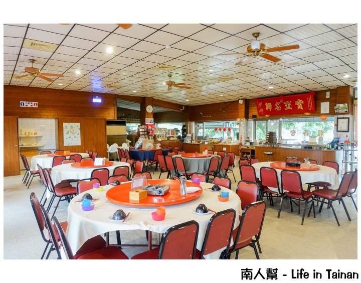【台南東山區-景點】幸福小農場│無邊際戲水池~~仙湖休閒農場(住宿.美食.山景.咖啡)