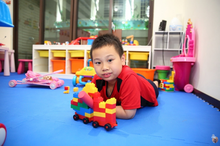 [新北]新店兒童玩具超多的蜜雪兒親子咖啡屋,還有決明子沙坑可以玩  by蛋拔