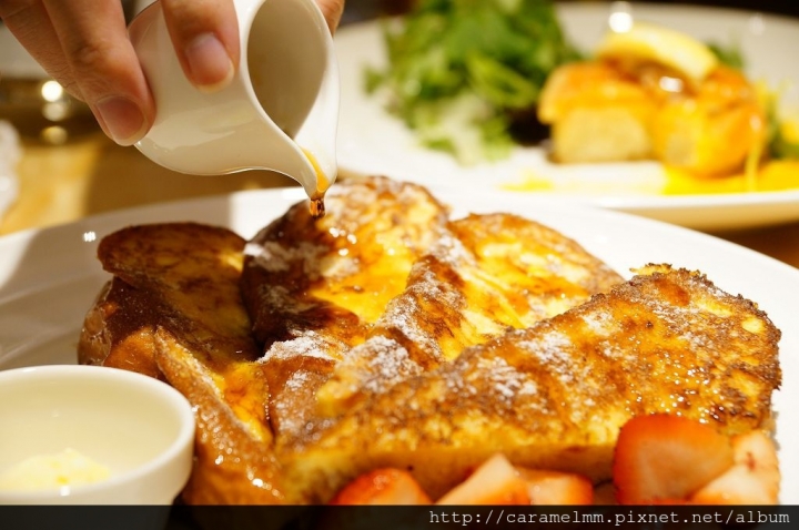 【台北大安】紐約早餐女王Sarabeth's 台灣1號店 強勢襲捲台灣！不用到日本也能品嚐到煙燻鮭魚班尼迪克蛋～忠孝敦化捷運/忠孝復興捷運/東區/SOGO敦化館