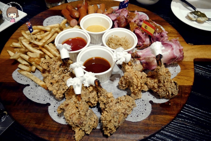 台中x美食｜好友聚餐「夏夜狂歡』in金色三麥市政店(草裙舞比賽、桌邊魔術秀/附影片)