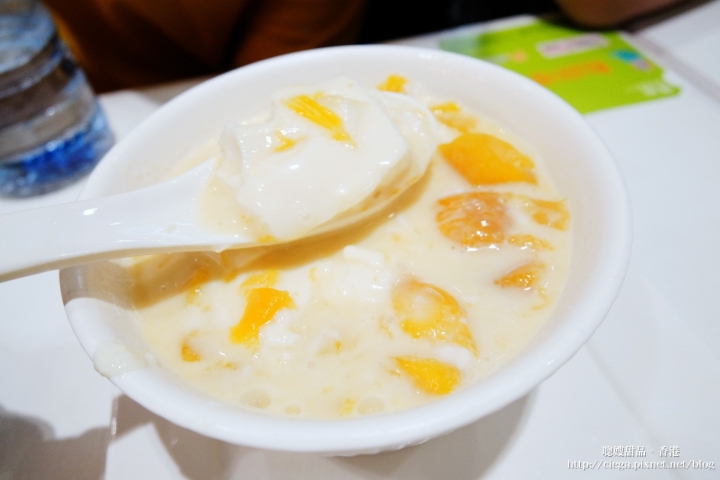 【香港│銅鑼灣美食】聰嫂星級甜品✈來香港不能錯過的港式甜品排隊名店、楊枝甘露和龍眼椰果冰超推薦│與劉德華最靠近的一瞬間