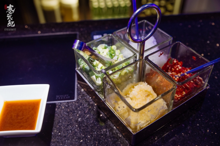Shabu Lounge 浪奇時尚鍋物‧捷運忠孝復興站｜時尚精品涮涮鍋‧龍蝦雙人套餐兩千有找！