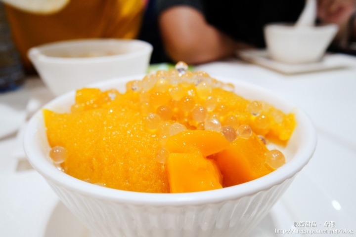 【香港│銅鑼灣美食】聰嫂星級甜品✈來香港不能錯過的港式甜品排隊名店、楊枝甘露和龍眼椰果冰超推薦│與劉德華最靠近的一瞬間