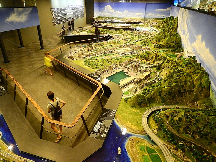 Nikon P900記錄哈瑪星台灣鐵道館HO(1:87)規台灣鐵道場景總長1083公里，模型鐵道總長2公里實景。
