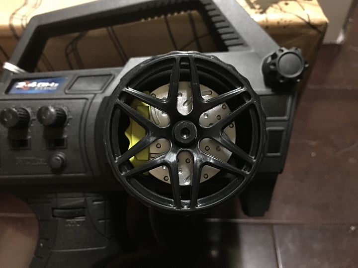 『開箱』Carisma GT24CR 1/24 無刷競速卡車