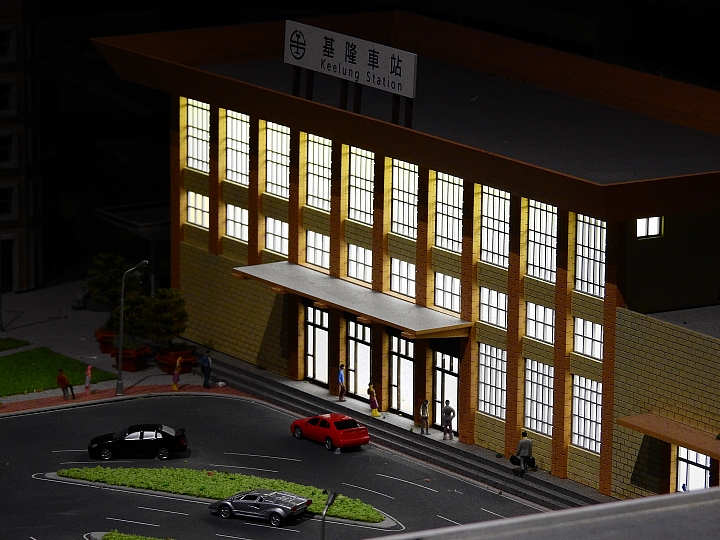 Nikon P900記錄哈瑪星台灣鐵道館HO(1:87)規台灣鐵道場景總長1083公里，模型鐵道總長2公里實景。