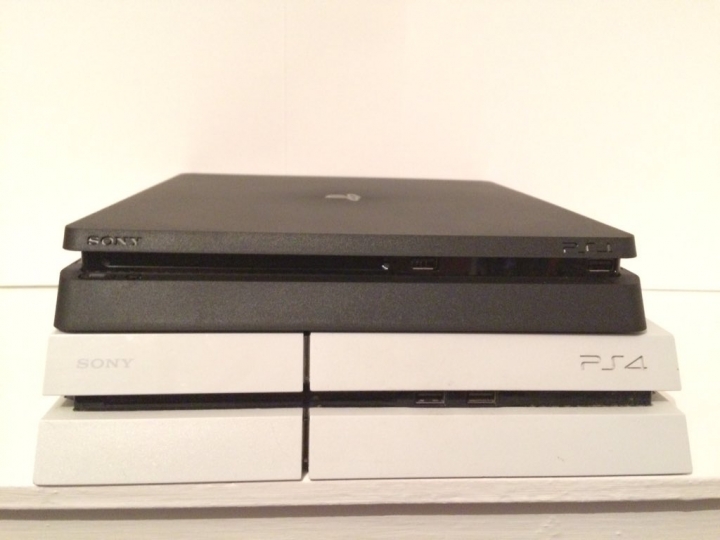 薄型PS4  500G  主機樣式?