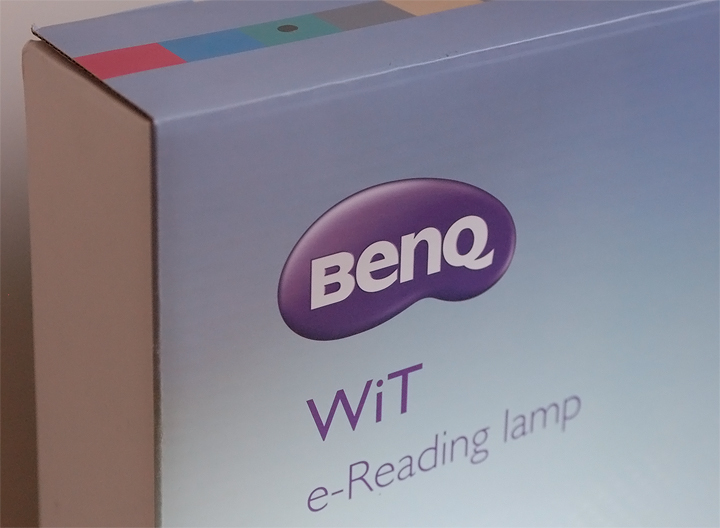 BenQ WiT 螢幕閱讀檯燈簡易開箱 與 CHIMEI WING 時尚LED檯燈初體驗