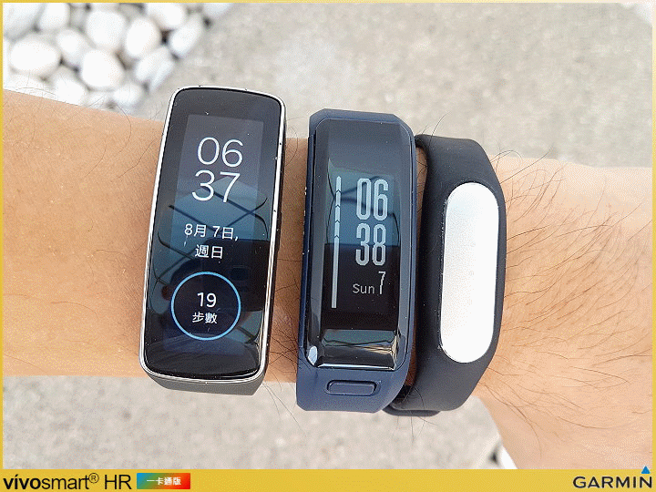 【體驗開箱】運動健身與行動支付結合一環的 Garmin vivosmart HR 一卡通版 輕巧試用