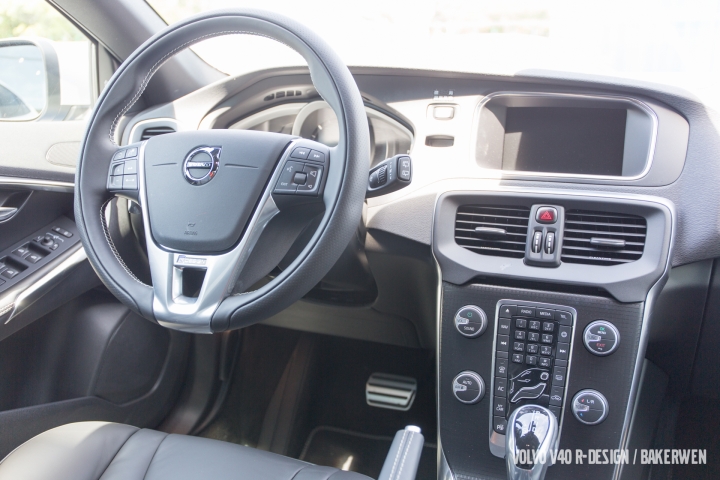 畫龍點睛 - 安全與動力首選 Volvo V40 R-Design 2017年式 (非試不可試駕活動)