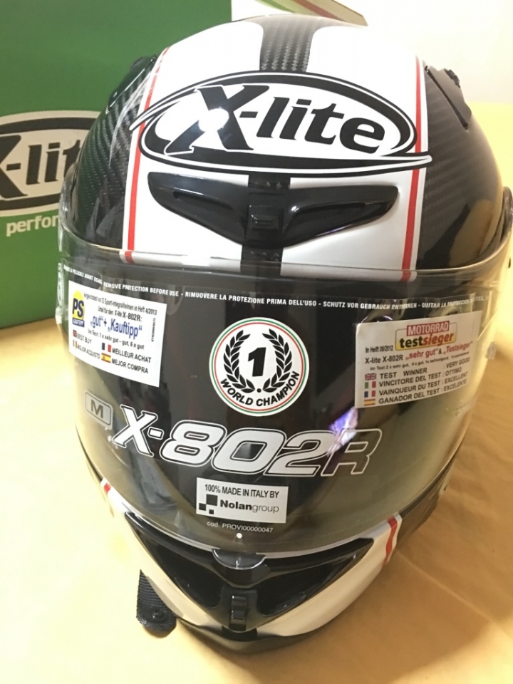 X-lite X-802R motoGP ultra cabron安全帽開箱