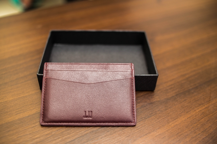 【開箱】Alfred Dunhill 真皮卡片夾