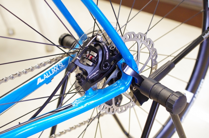 【荷蘭製】Giant Defy 1 Disc 大尺寸 XL 成車開箱