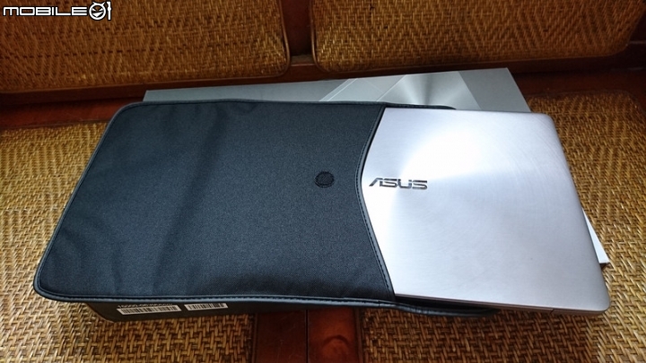 [首發] ASUS ZenBook UX330UA金屬灰開箱 方便攜帶的輕薄筆電