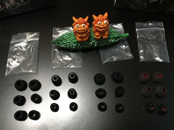 [簡單開箱] Noble 6 六單體 類客製耳機 純分享