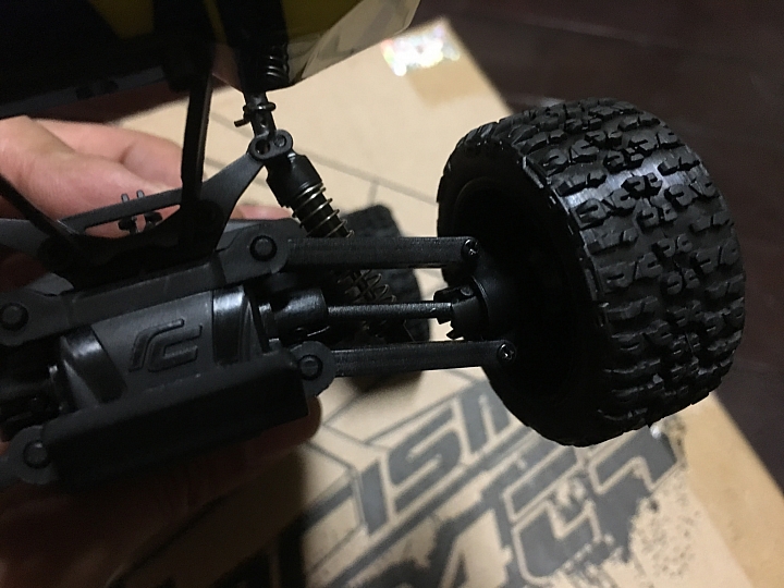 『開箱』Carisma GT24CR 1/24 無刷競速卡車