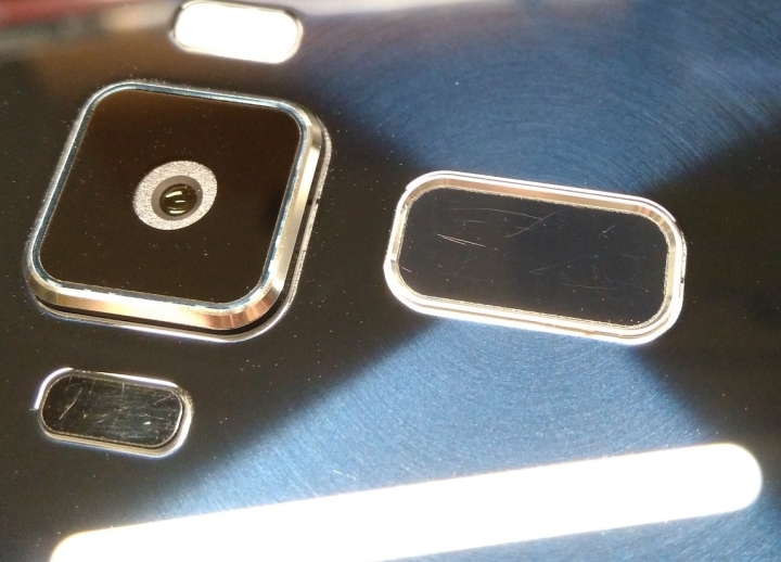 Zenfone3指紋辨識刮傷了