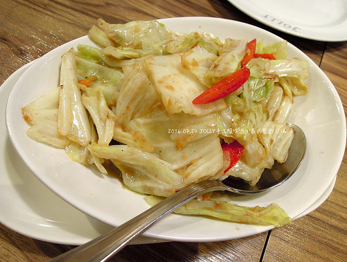 [食記] 台北 中正 JOLLY手工釀啤酒＋泰食餐廳（衡陽店）-老屋泰式料理搭配好喝的手工啤酒，聚餐的好選擇，近西門町
