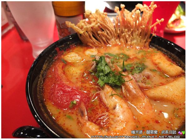 【台北名店】沒吃過大大滿足、大大開心的大心就落伍囉~宜蘭新月廣場有分店!!!