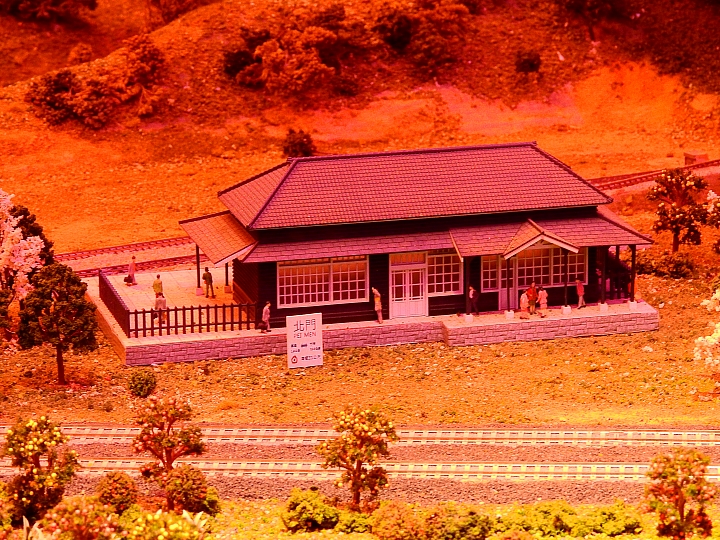 Nikon P900記錄哈瑪星台灣鐵道館HO(1:87)規台灣鐵道場景總長1083公里，模型鐵道總長2公里實景。