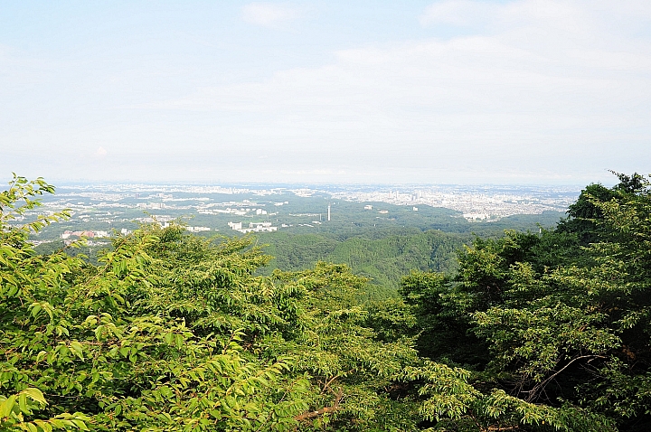搭京王電鐵，遊西東京。高尾山纜車。深大寺_鬼太郎茶屋