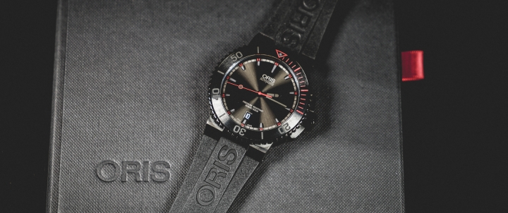 分享 ORIS El Hierro & Oris Aquis Date Diamonds