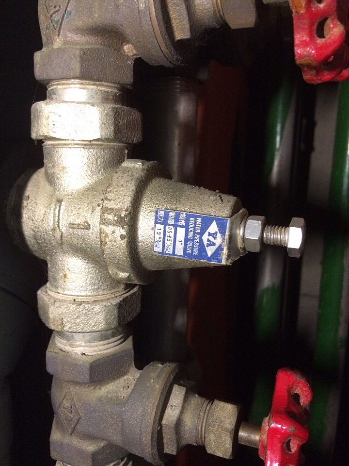 減壓閥組的鎖水開關崩牙