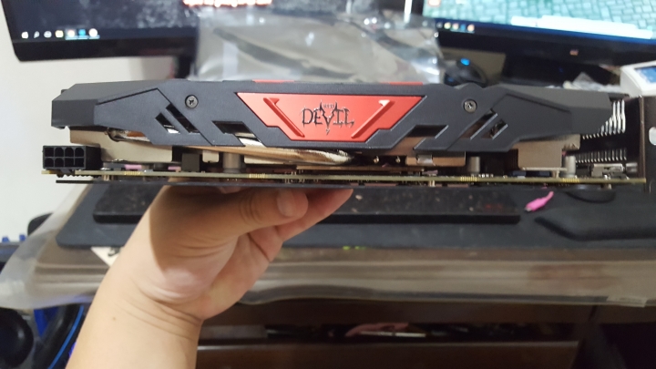 [開箱]紅魔族-芸芸卡 撼訊RX470 RedDevil