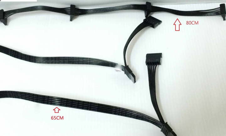 全模組化 Hybrid風扇控制 XFX XTR550金牌電源