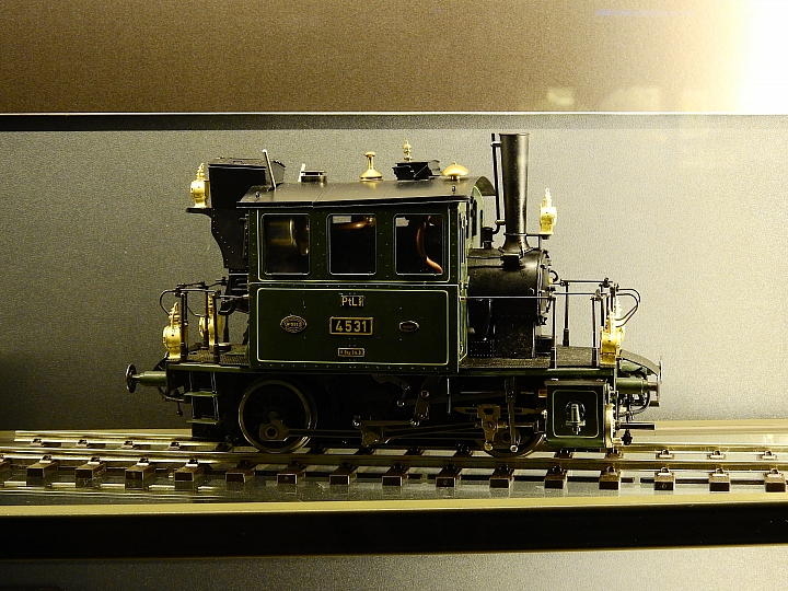 Nikon P900記錄哈瑪星台灣鐵道館HO(1:87)規台灣鐵道場景總長1083公里，模型鐵道總長2公里實景。