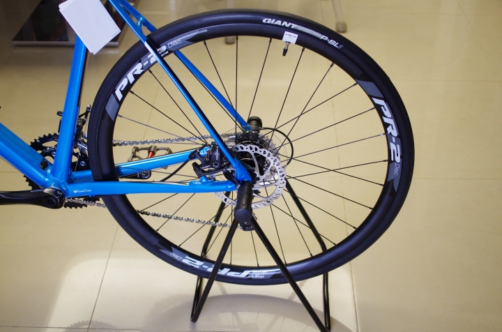 【荷蘭製】Giant Defy 1 Disc 大尺寸 XL 成車開箱