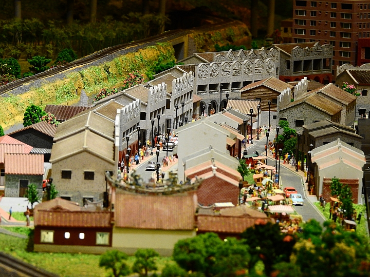 Nikon P900記錄哈瑪星台灣鐵道館HO(1:87)規台灣鐵道場景總長1083公里，模型鐵道總長2公里實景。