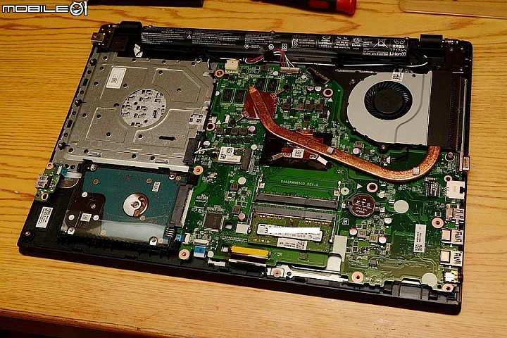 非輕薄但很實用ACER K50-10-57E8
