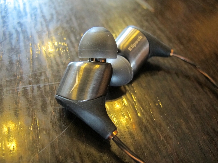 Klipsch首款圈鐵耳機XR8i開箱~