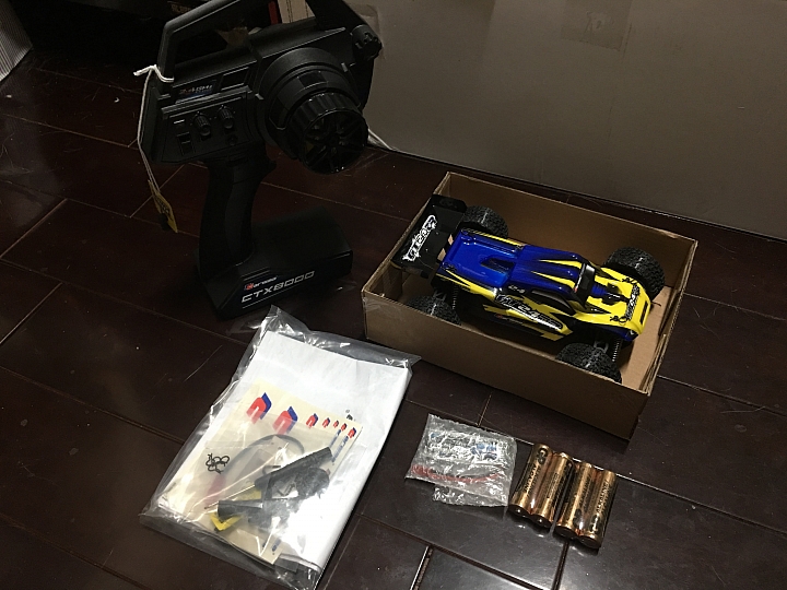 『開箱』Carisma GT24CR 1/24 無刷競速卡車