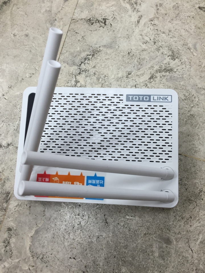 TOTOLINK A2004NS 無線分享器 好慘