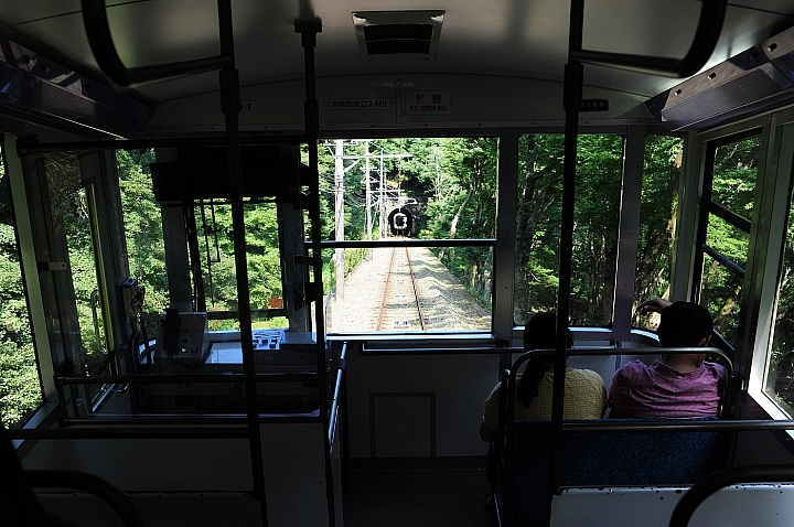 搭京王電鐵，遊西東京。高尾山纜車。深大寺_鬼太郎茶屋