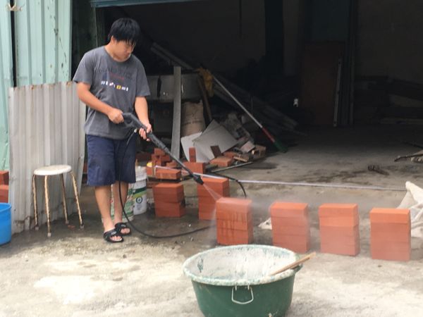 [開箱] 手忙腳亂砌清水磚