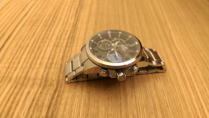 [簡單開箱] CASIO EDIFICE EQB-600