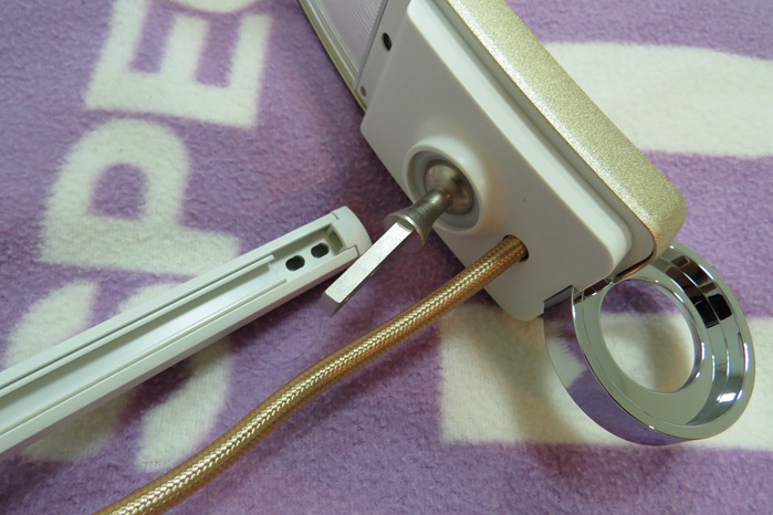 BenQ WiT Genie螢幕閱讀LED檯燈個人護眼心得