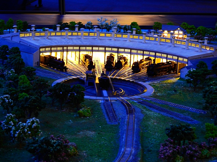 Nikon P900記錄哈瑪星台灣鐵道館HO(1:87)規台灣鐵道場景總長1083公里，模型鐵道總長2公里實景。
