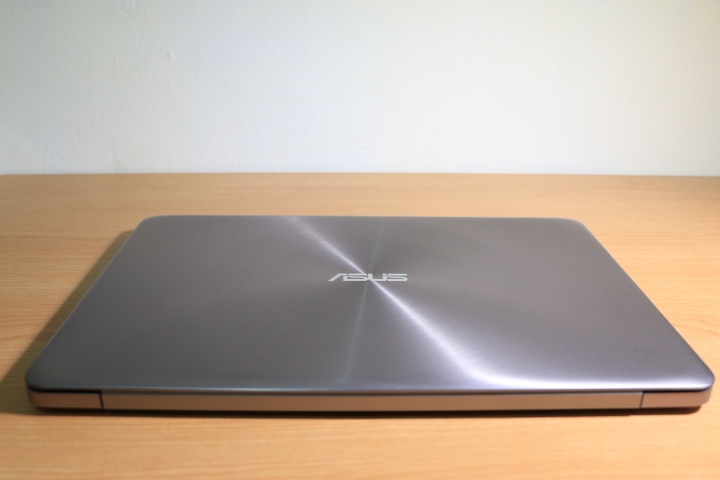 [開箱] ASUS Zenbook UX510(新增:續航力測試)